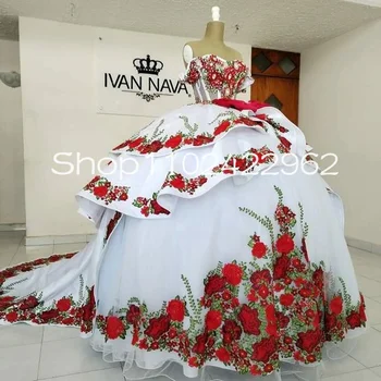 Off Peties Reljefiniai Sijonas Charro Quinceanera Suknelės 3D Gėlių Siuvinėjimas Iškaulinėjimas Liemenė Nėriniai-up Korsetas, Vestidos de 15 años